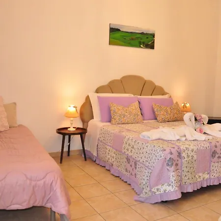 B&B Le Camere Di Livia Siena Exterior photo
