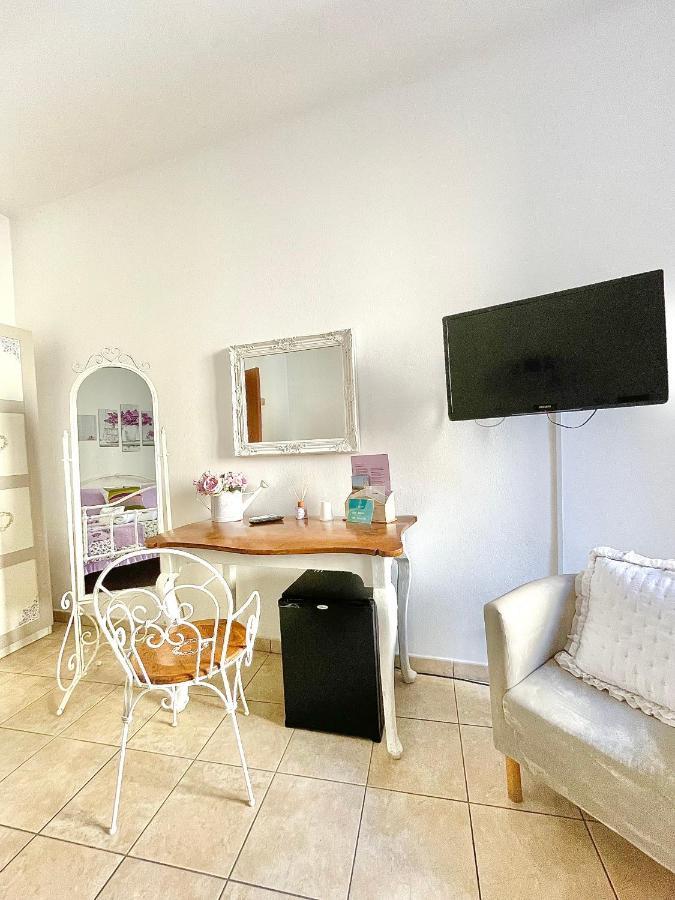 Le Di Livia Bed & Breakfast 2*