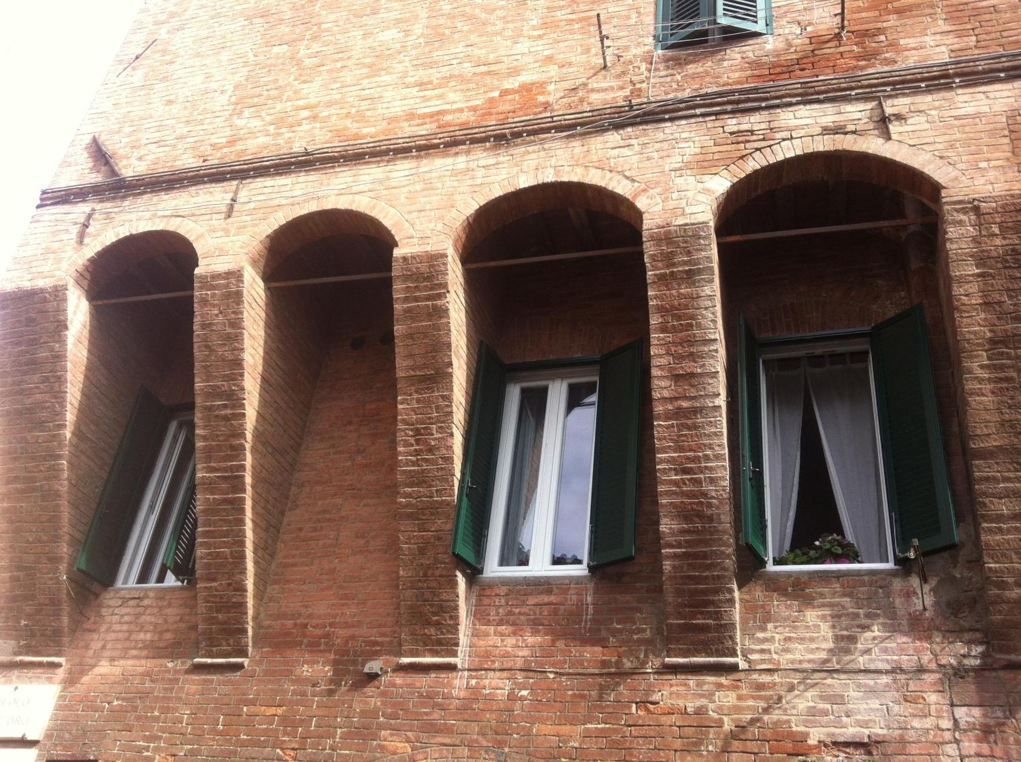 Le Di Livia Siena
